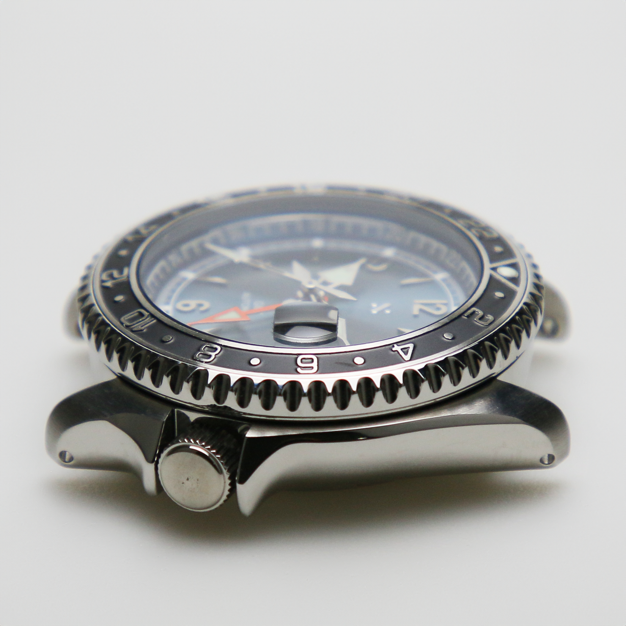 NMK315 SKX/SRPD Flat Sapphire Crystal for Sloped Inserts w Cyclops NMK315 SKX/SRPD Flat Sapphire Crystal for Sloped Inserts w Cyclops