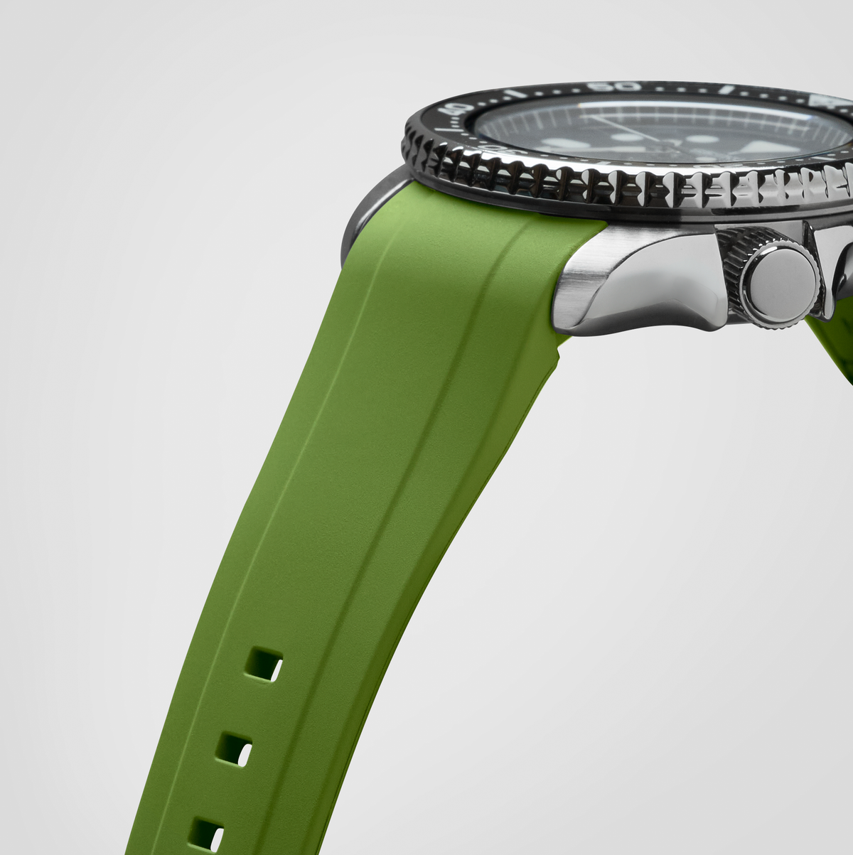NMK802 FKM Curved End SKX013 Rubber Strap: Olive Green – namokiMODS